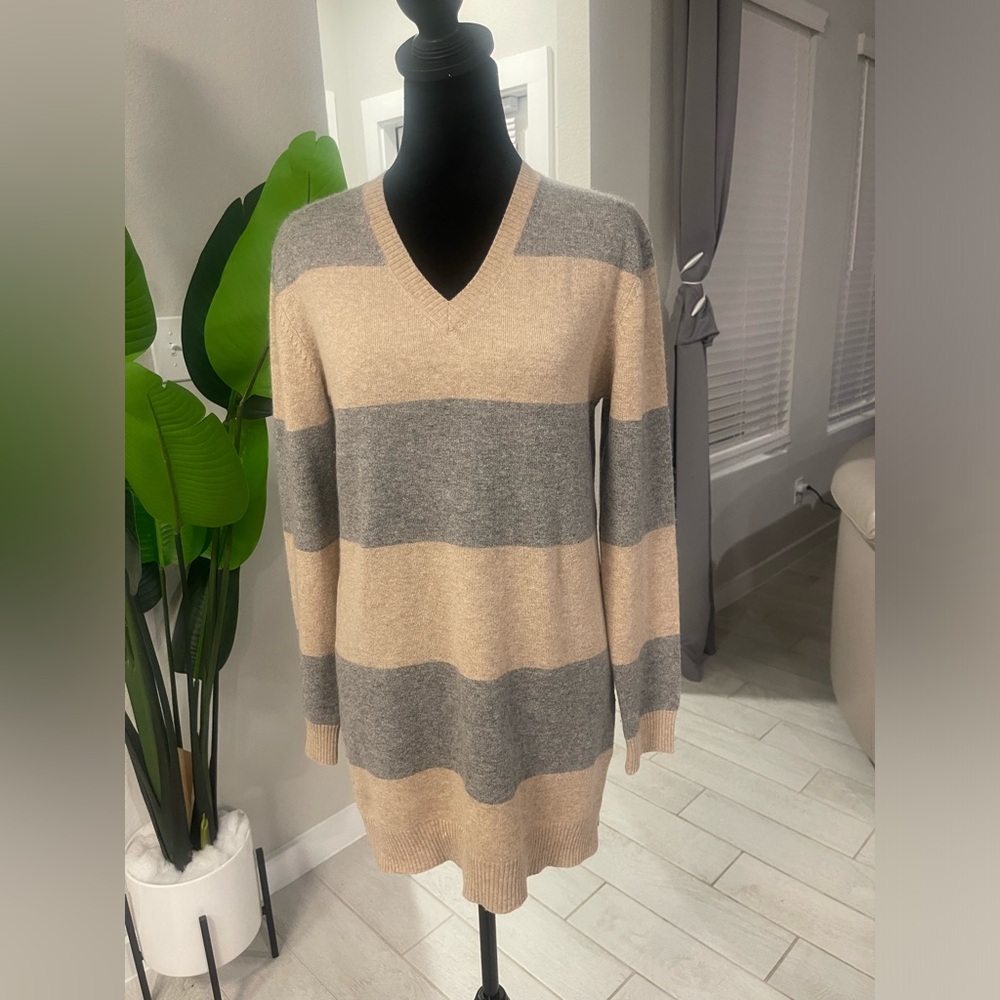 Pure Amici 100% cashmere v neck tunic sweater SZ Small